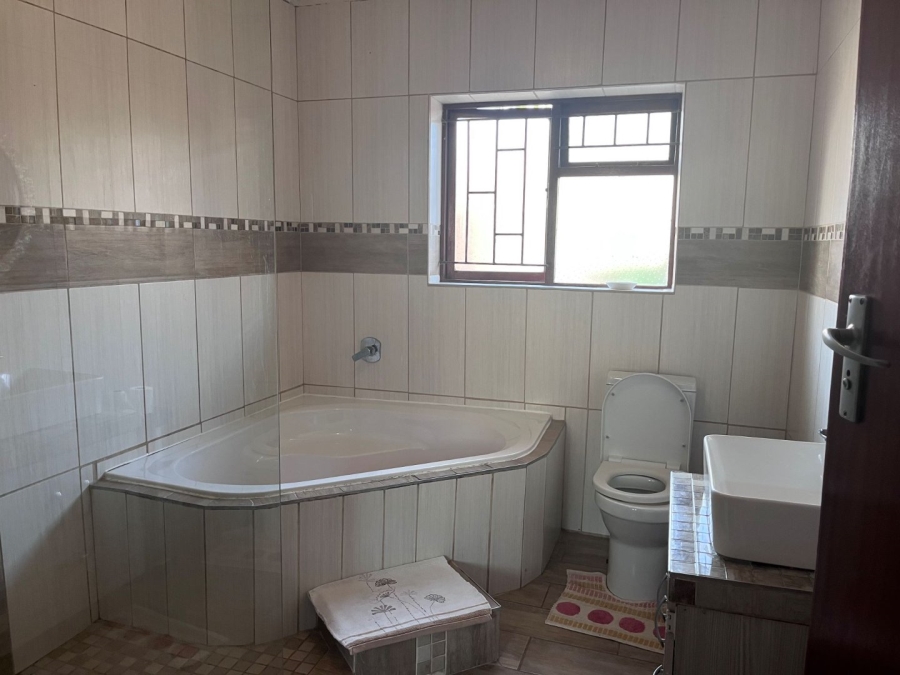3 Bedroom Property for Sale in Heiderand Western Cape